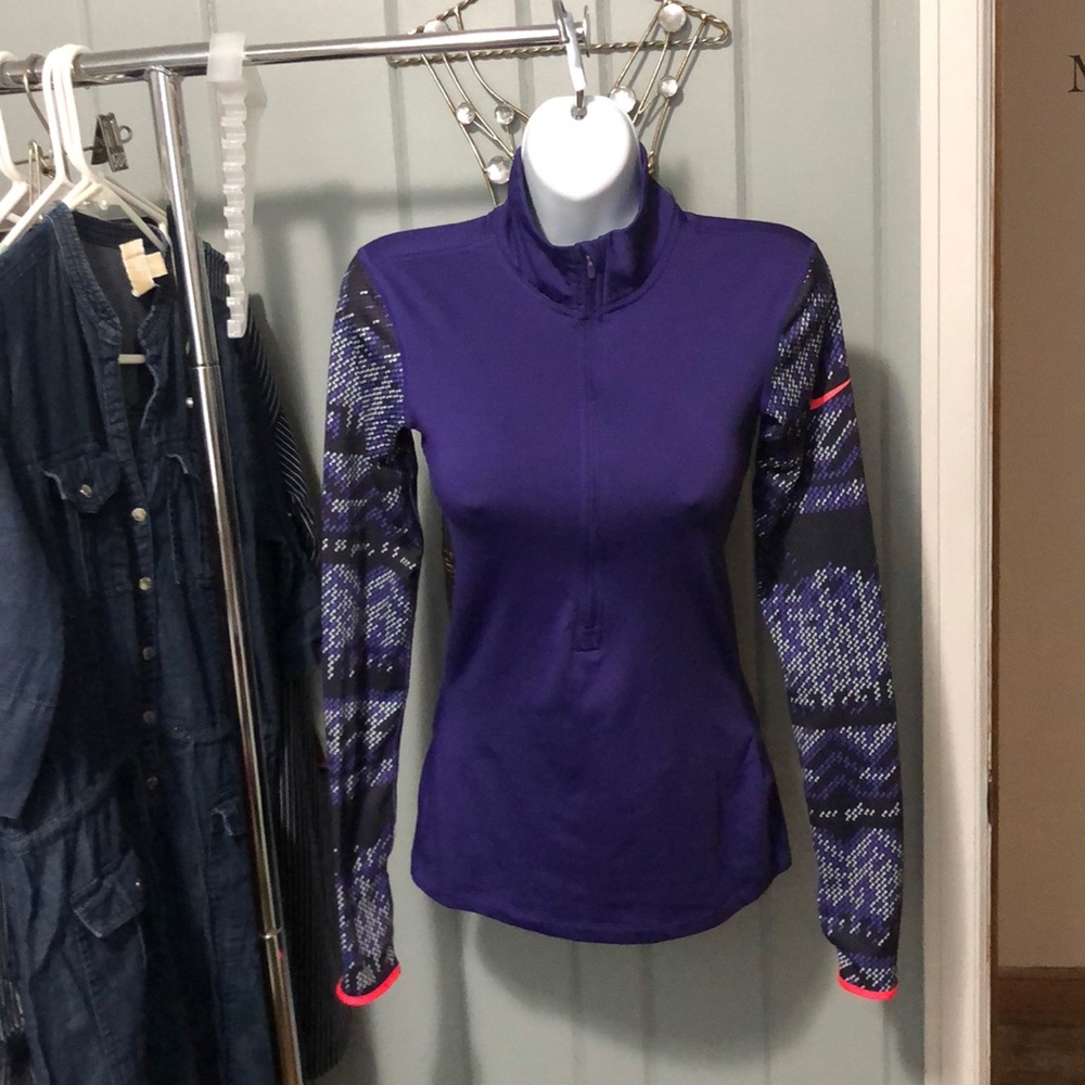 Nike pro purple half zip jacket size XS